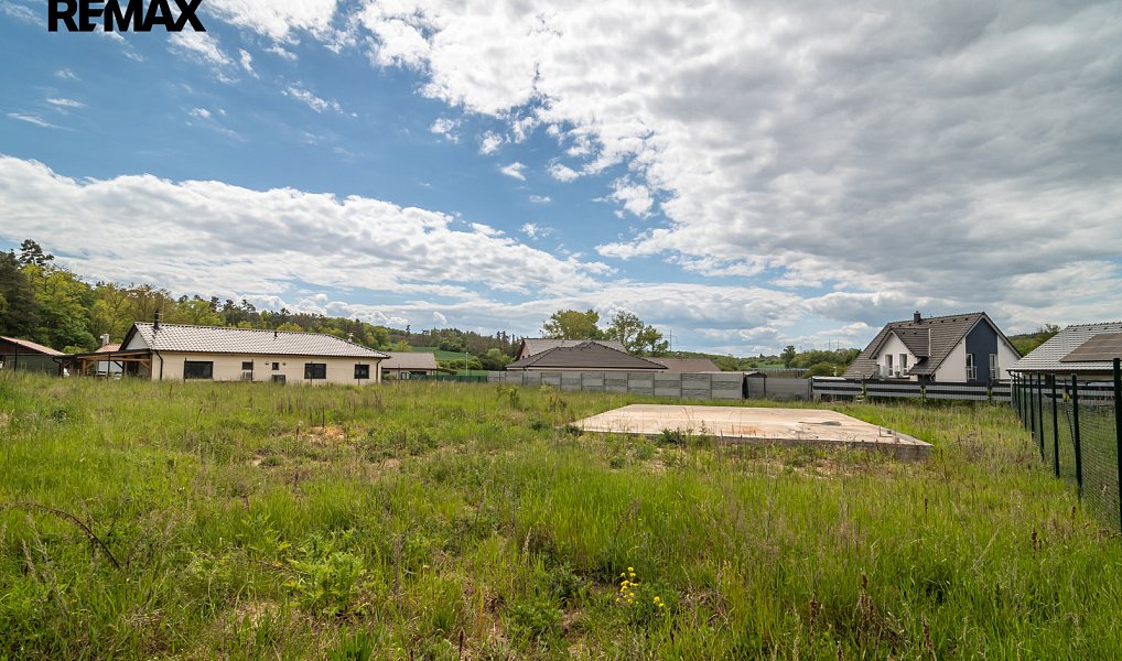 Prodej stavebního pozemku 1 019 m², Holedeč – náhled fotky 11