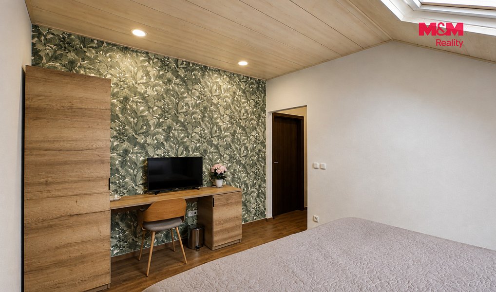 Prodej ubytovacího objektu 440 m², Slavonice – náhled fotky 16