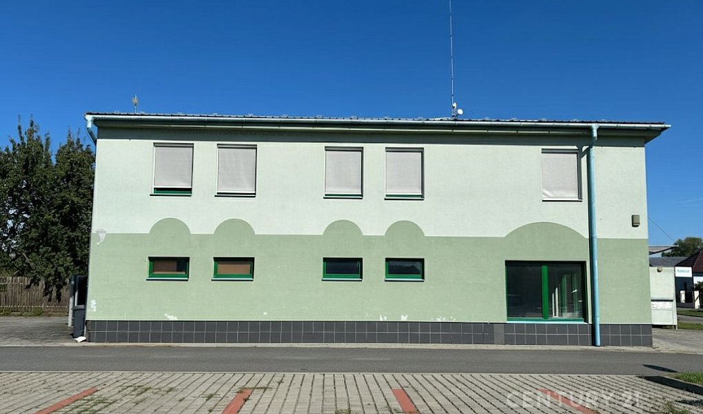 Prodej komerčního objektu (jiného typu) 251 m², Kroměříž – náhled fotky 2
