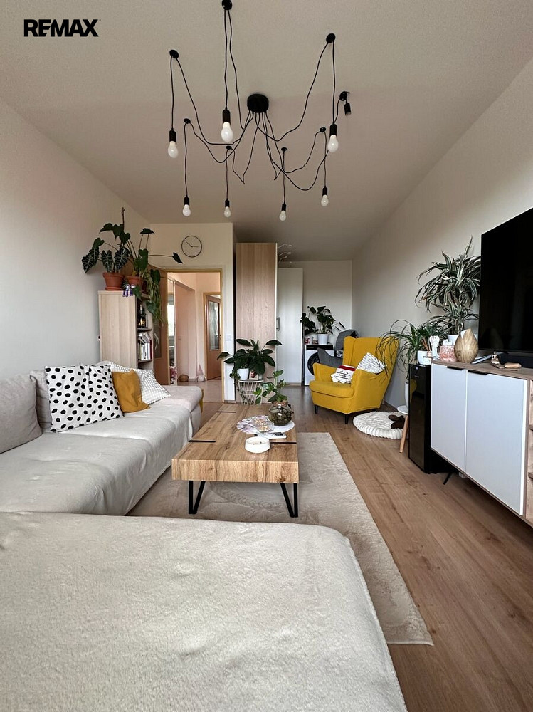 Pronájem bytu 2+1 56 m² – fotografie 2
