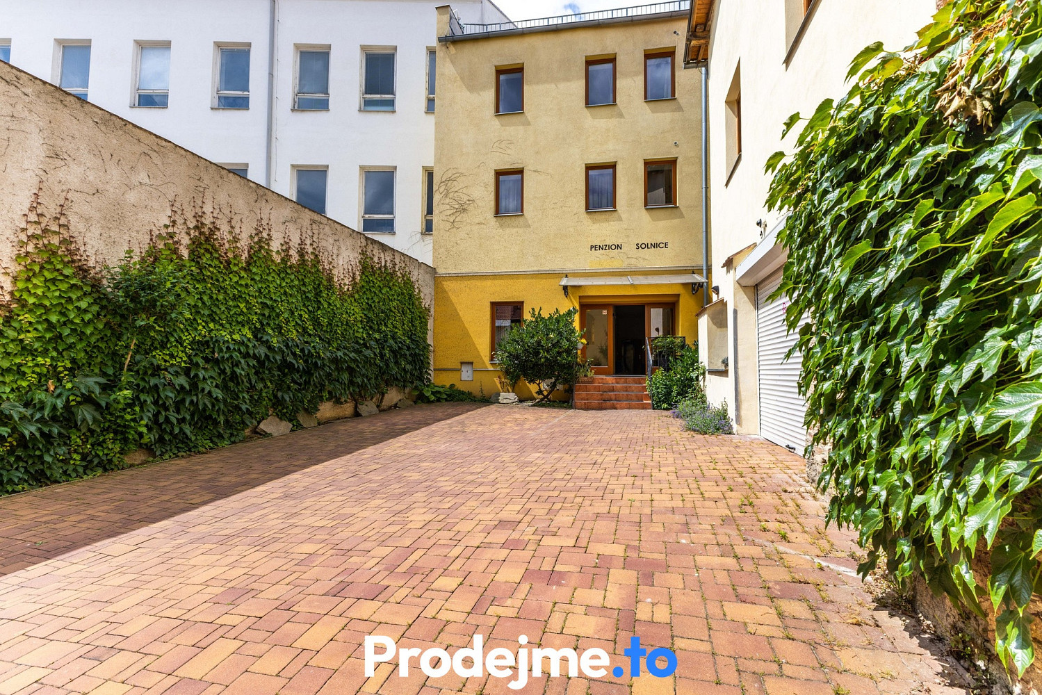 Prodej ubytovacího objektu 1 593 m² – fotografie 2