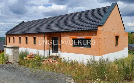 Prodej domu 240 m² s pozemkem 913 m², Pod Lesem, Holýšov, okres Plzeň-Jih