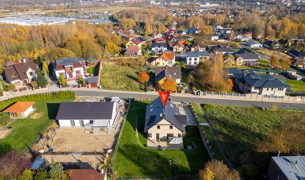 Prodej domu 205 m² s pozemkem 946 m², Jenišov – náhled fotky 34
