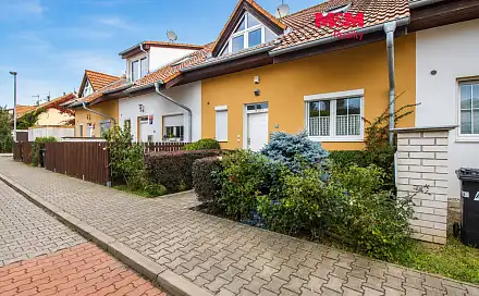 Prodej domu 110 m² s pozemkem 147 m², Na nové silnici, Praha 9 - Horní Počernice