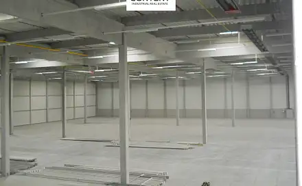 Pronájem skladovacích prostor 5 667 m², Úžice, okres Mělník
