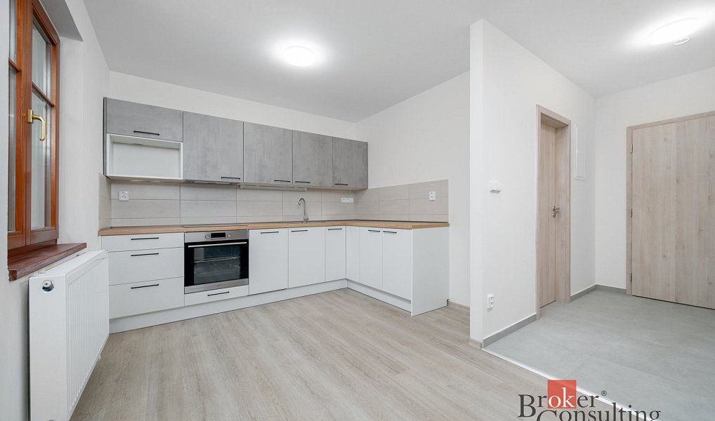 Pronájem bytu 1+1 37 m², Nový Bor – fotka 1 z 14