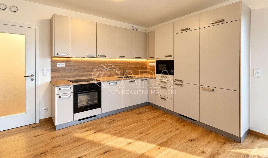 Pronájem bytu 3+kk 94 m², Praha – náhled fotky 12