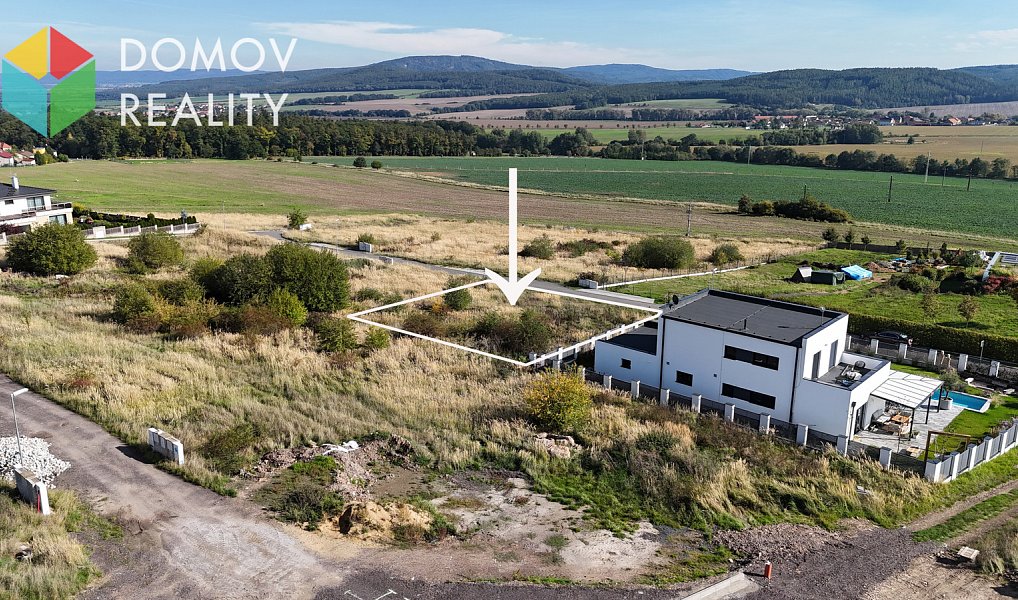 Prodej stavebního pozemku 800 m², Hořovice – fotka 1 z 15