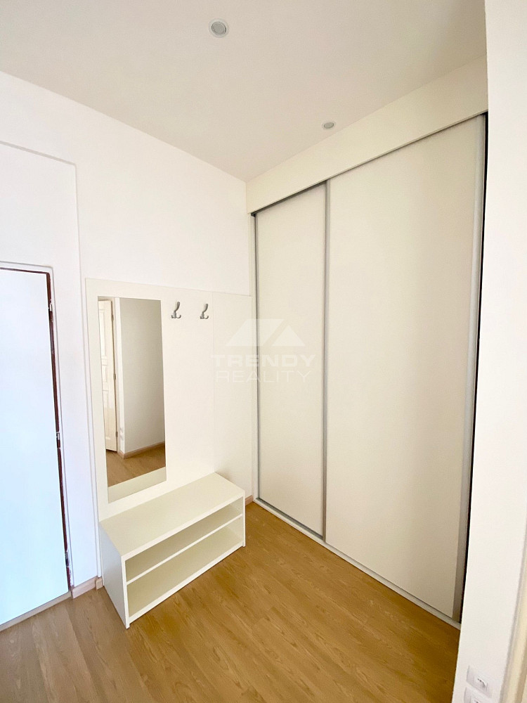 Pronájem bytu 2+kk 59 m² - Widok 6