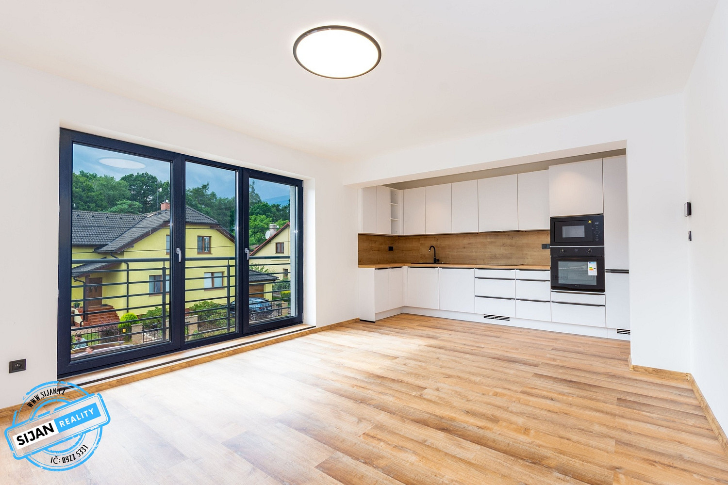 Pronájem bytu 3+kk 73 m²