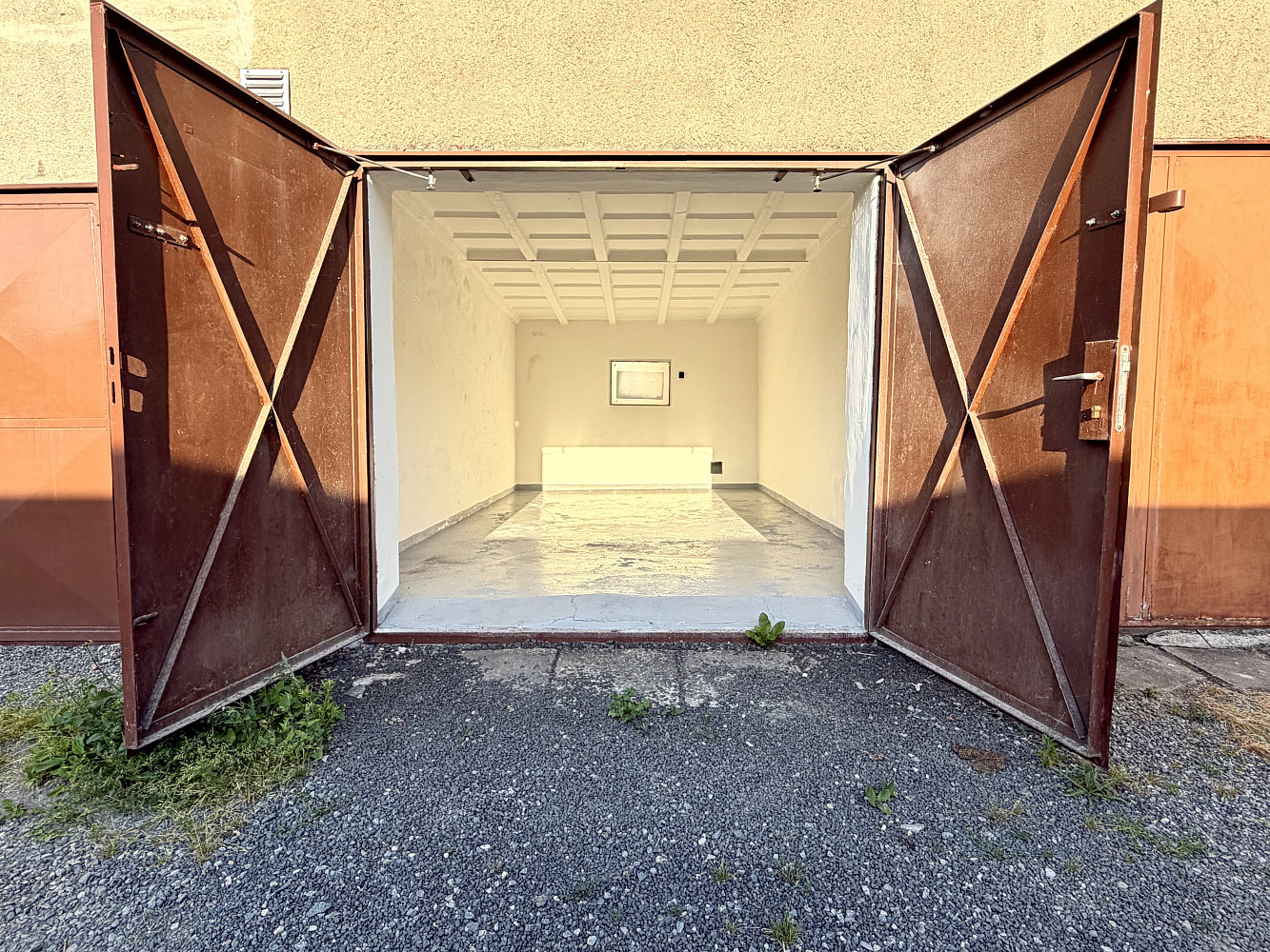 Prodej garáže 20m2, ulice západní, chotěboř