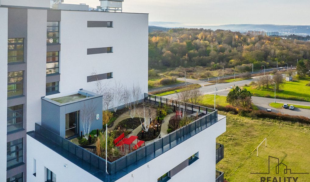 Prodej bytu 4+kk 85 m², Praha – náhled fotky 24