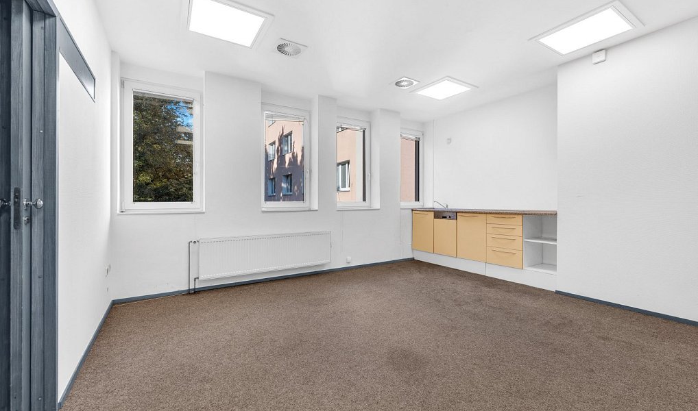 Pronájem kanceláře 330 m², Horoměřice – náhled fotky 5