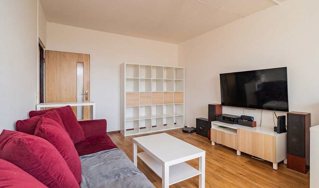 Prodej bytu 2+1 65 m², Milovice – náhled fotky 4