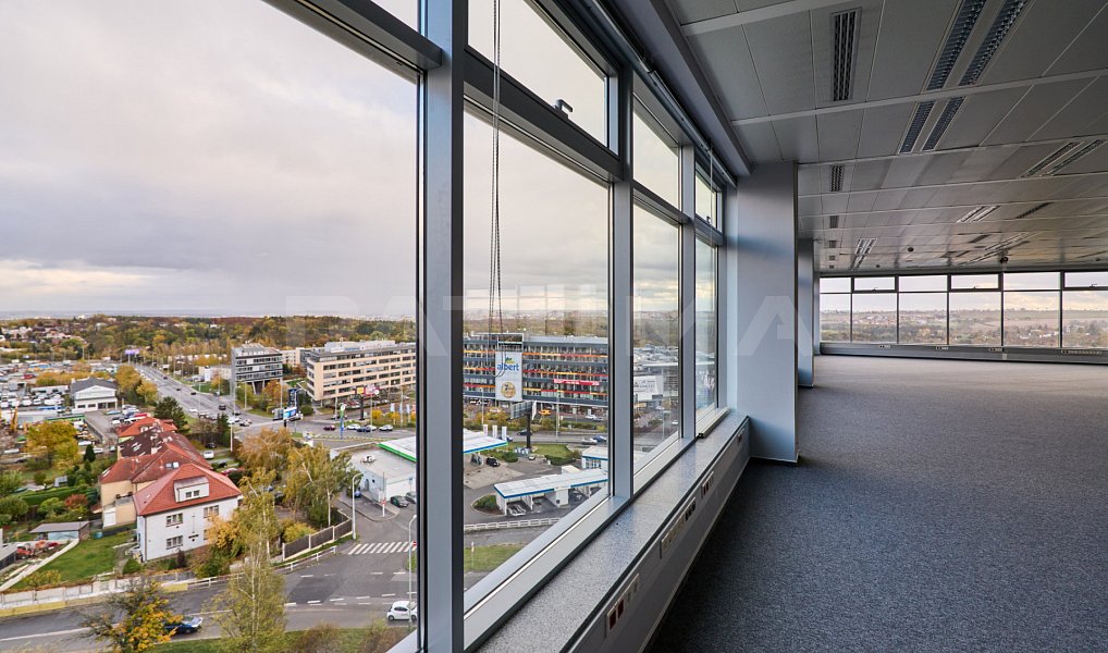 Pronájem kanceláře 360 m², Praha – náhled fotky 2