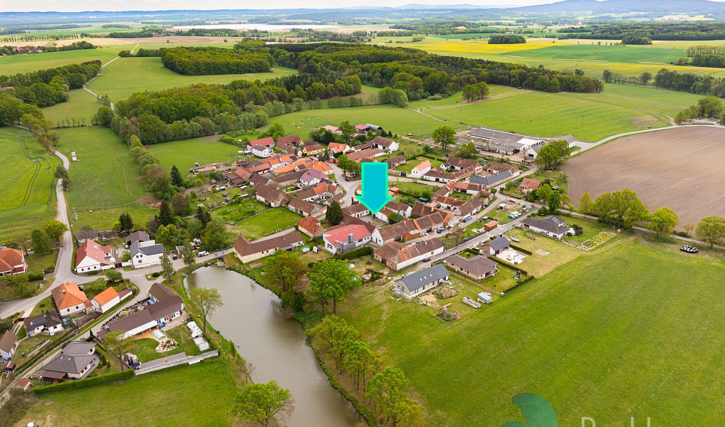 Prodej výrobních prostor 1 075 m², Babice – náhled fotky 3
