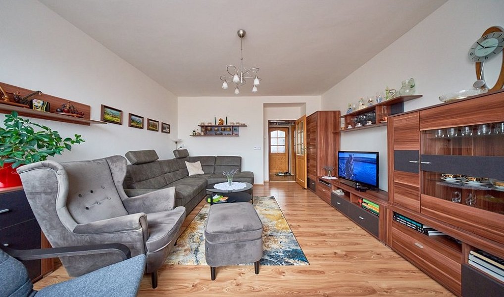 Prodej bytu 3+1 96 m², Okrouhlá – náhled fotky 10