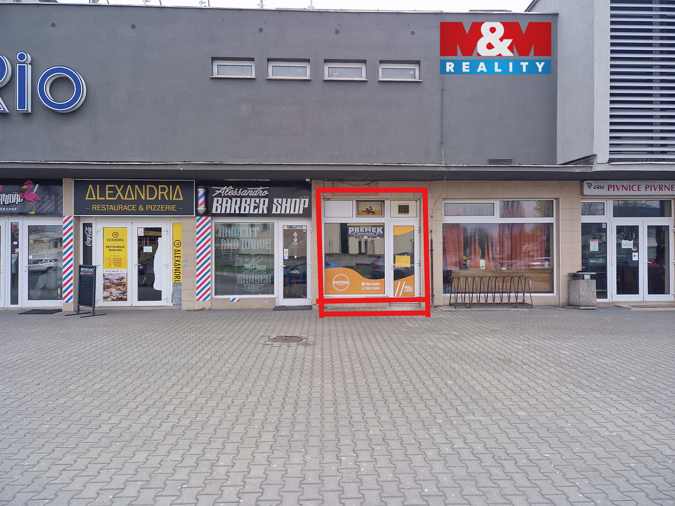 Pronájem obchodních prostor 55 m²