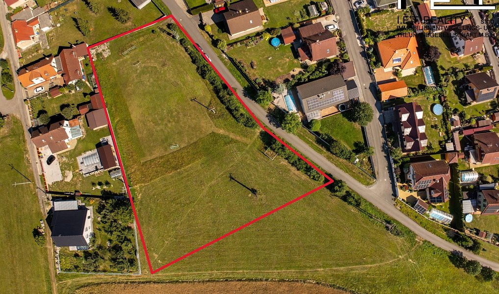 Prodej stavebního pozemku 4 846 m², Lochovice – náhled fotky 2