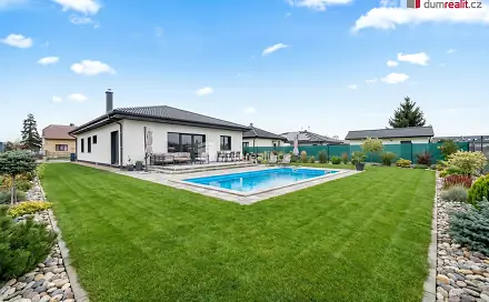 Prodej domu 170 m² s pozemkem 732 m², Hrobice, okres Pardubice