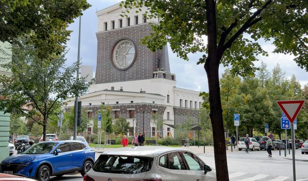 Pronájem bytu 2+1 85 m², Praha – náhled fotky 27