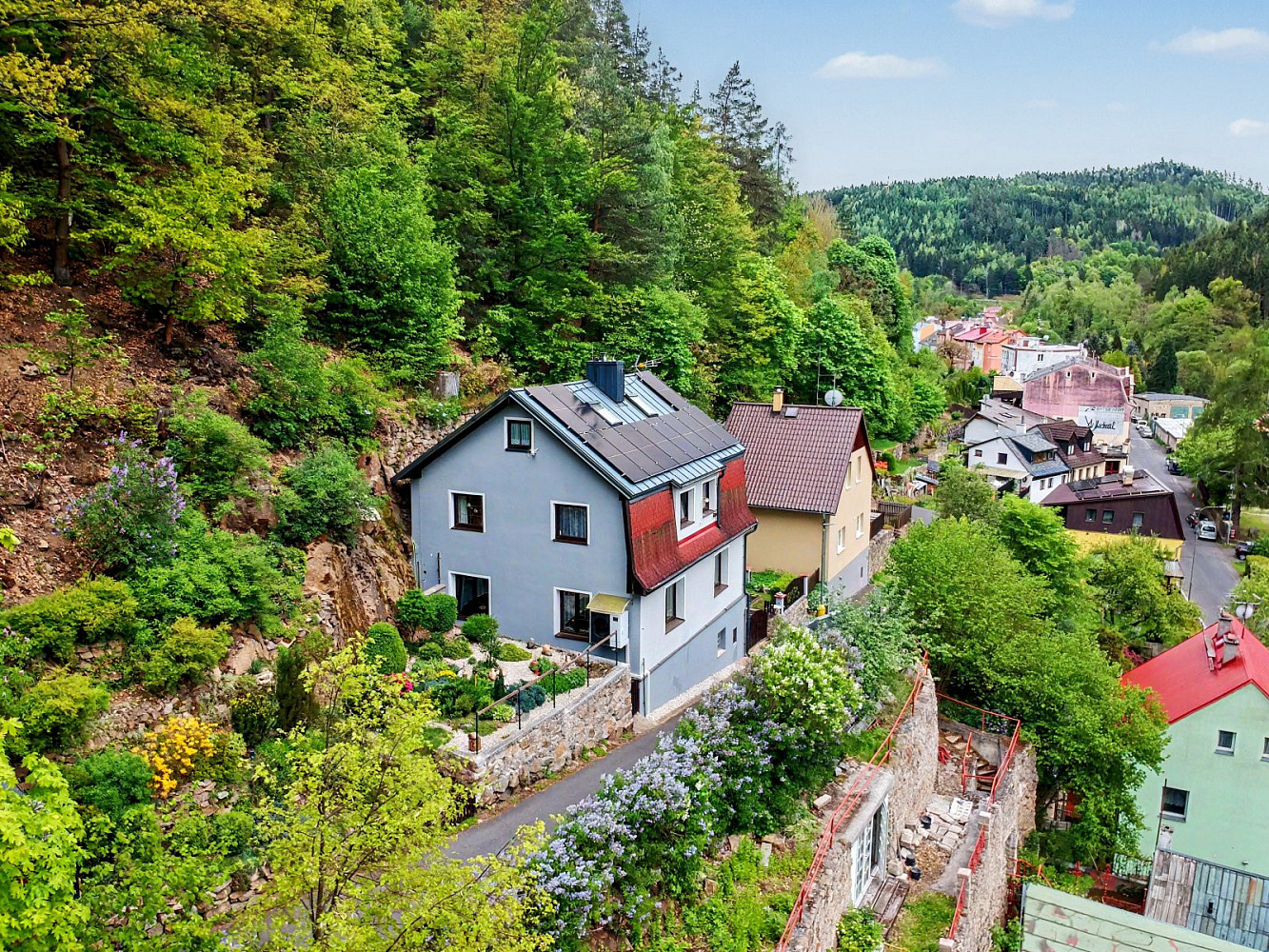 Prodej domu 132 m² s pozemkem 221 m² – fotografie 2