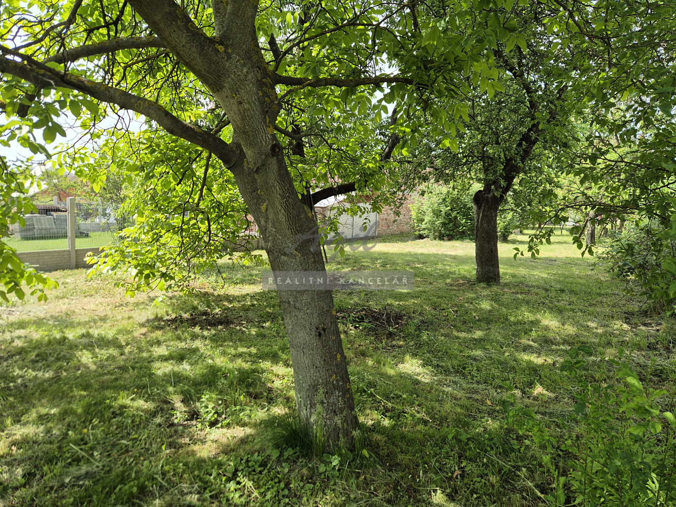 Prodej stavebního pozemku 771 m² – fotografie 3