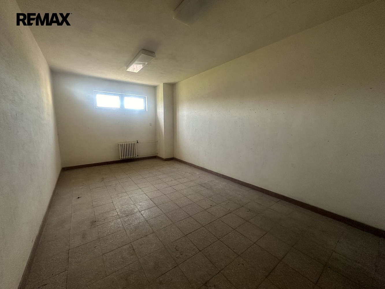 Pronájem skladovacích prostor 325 m² – fotografie 5