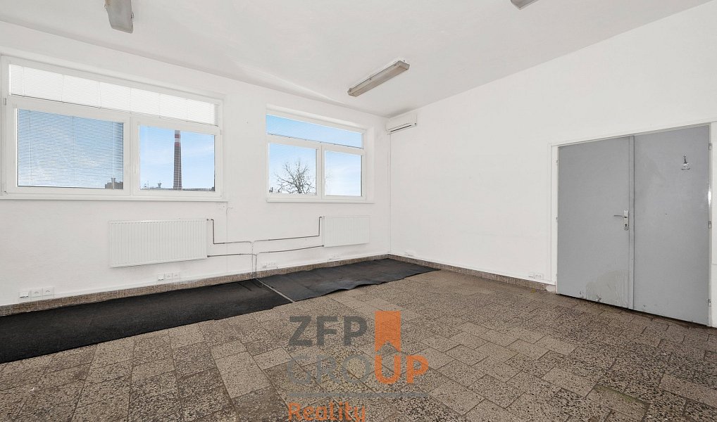 Prodej obchodních prostor 702 m², Hodonín – náhled fotky 16
