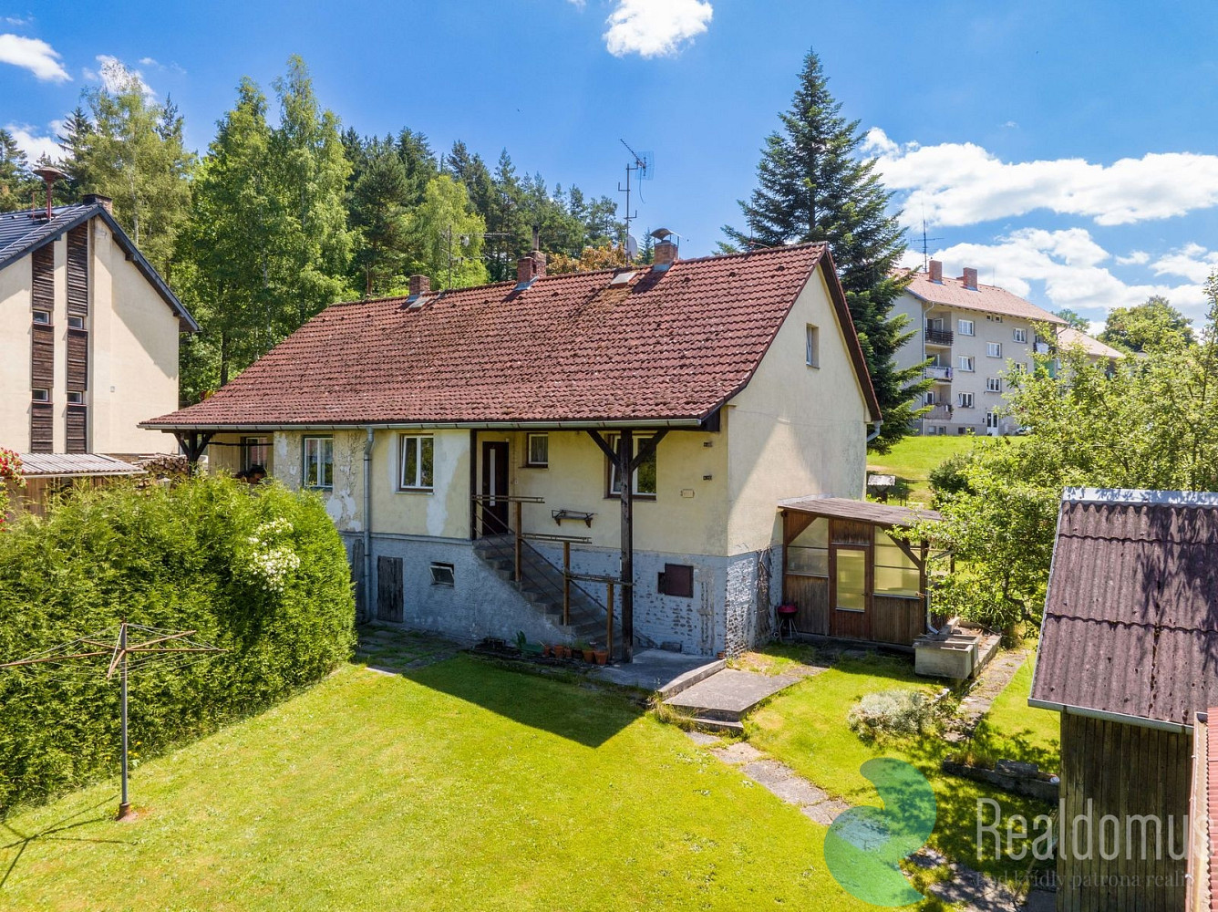 Prodej domu 93 m² s pozemkem 945 m² — photo 2