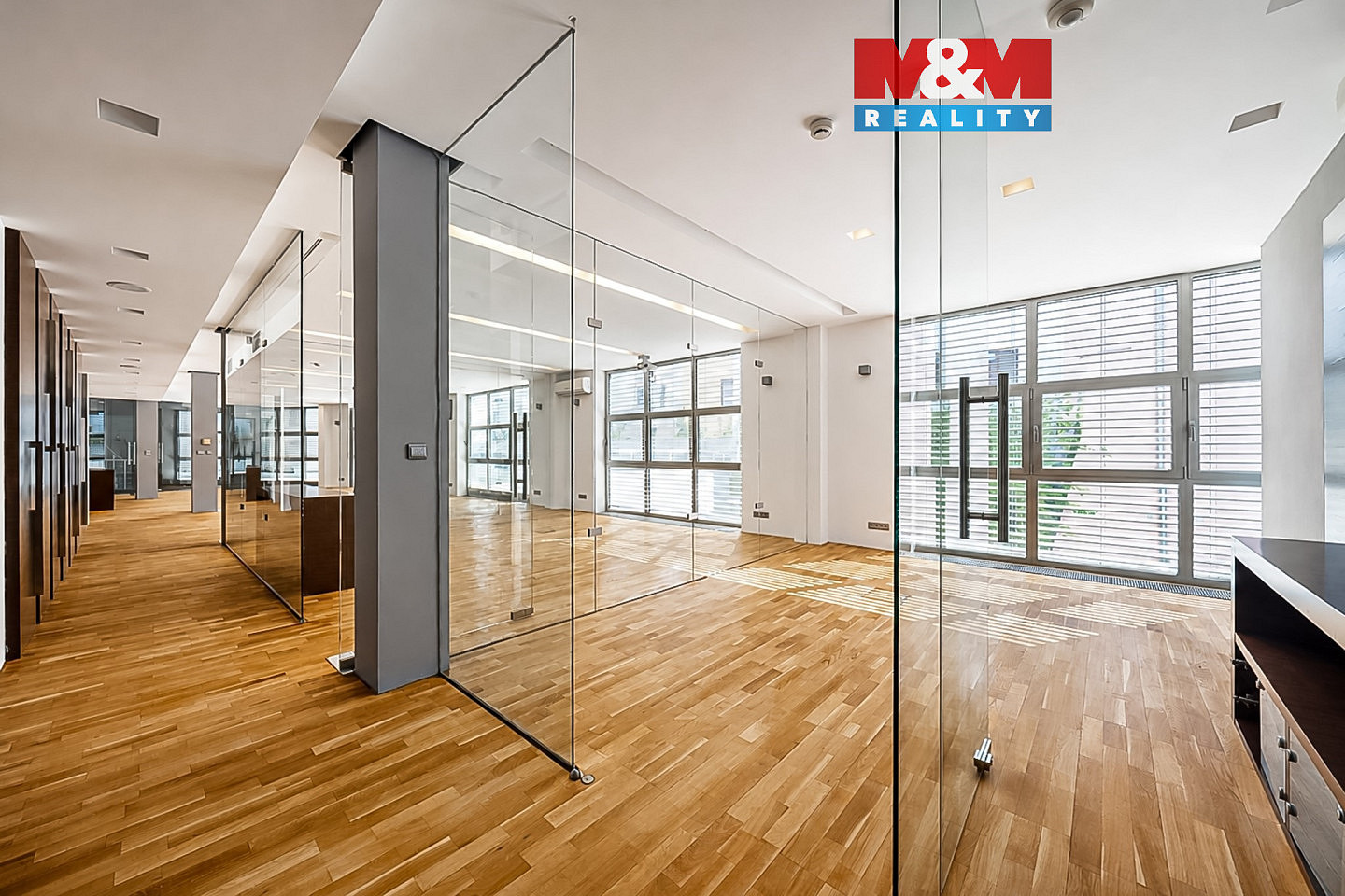 Pronájem kanceláře 172 m²