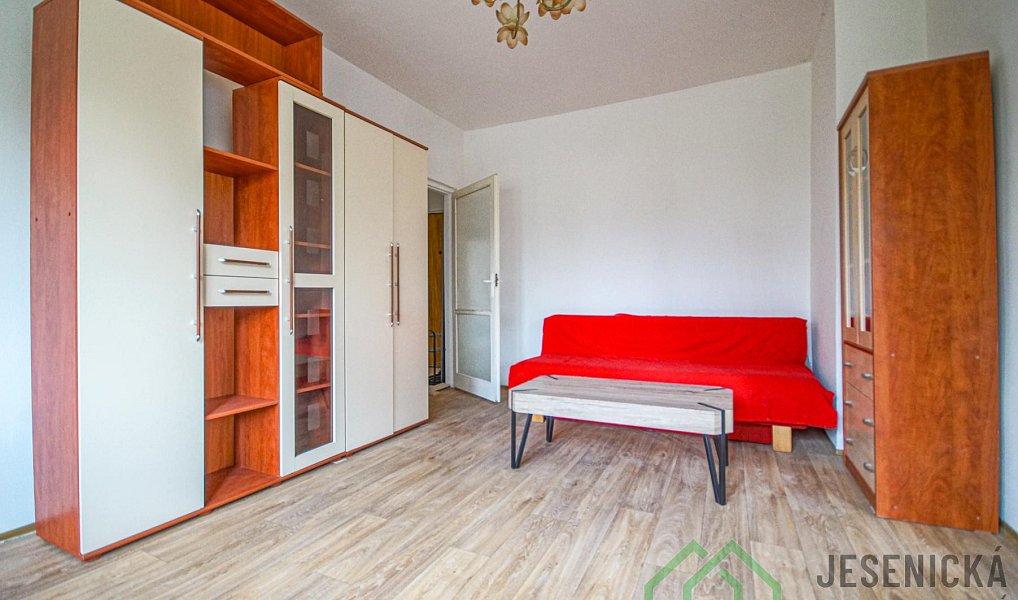 Pronájem bytu 3+1 71 m², Javorník – náhled fotky 2