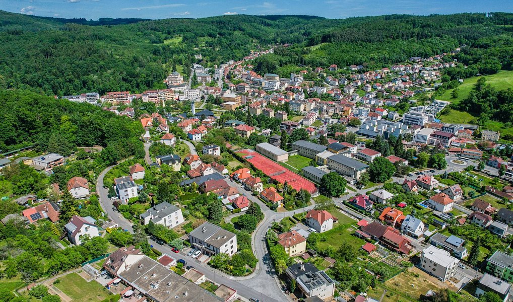 Prodej domu 366 m² s pozemkem 613 m², Luhačovice – náhled fotky 33