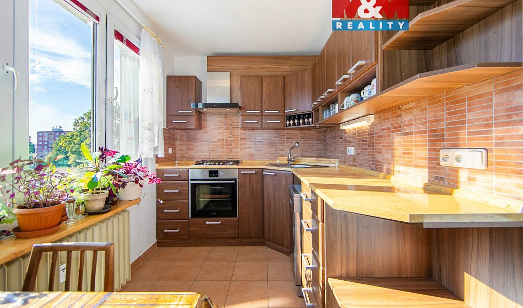 Prodej bytu 3+1 85 m², Toužim – náhled fotky 2