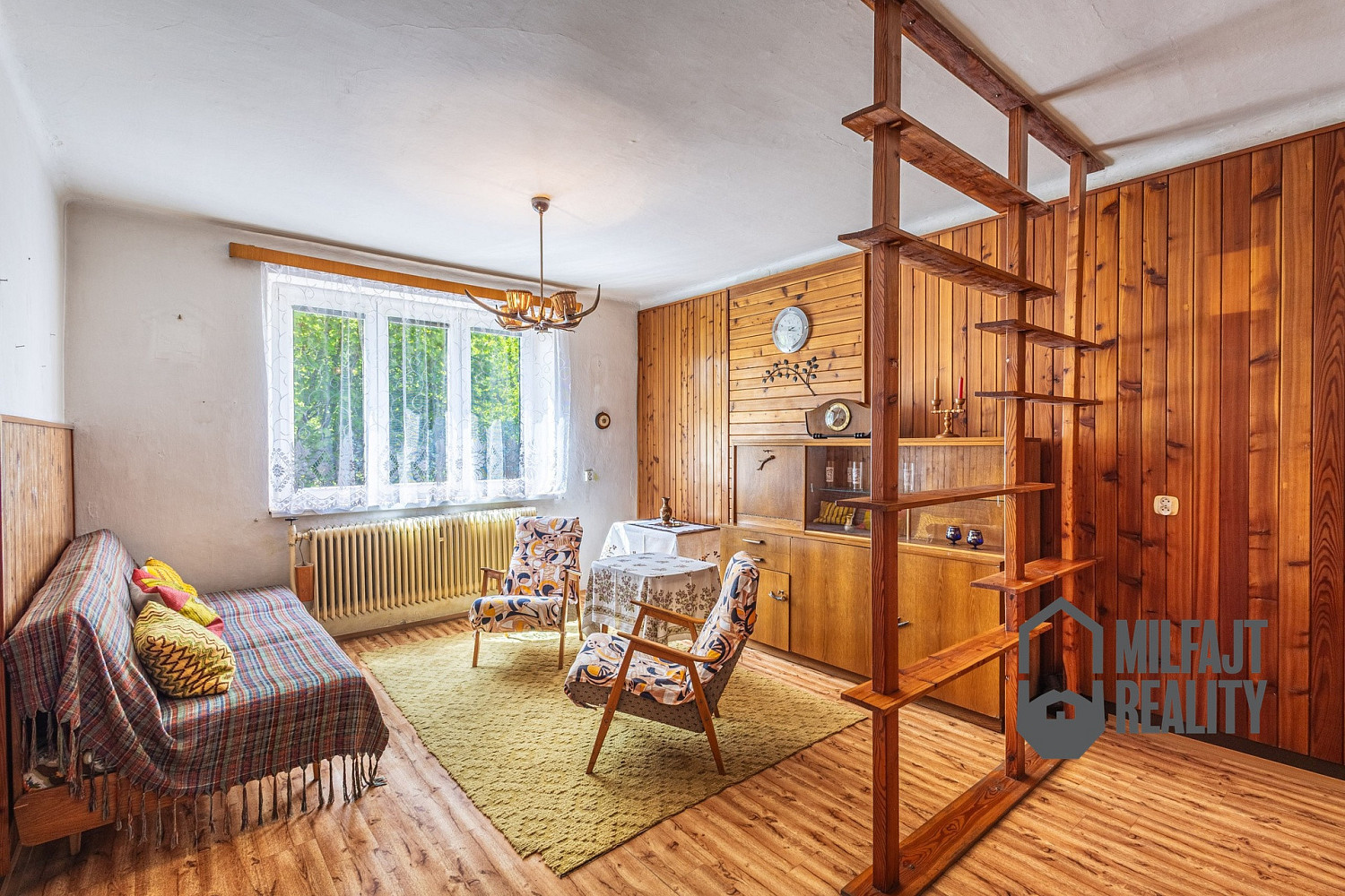 Prodej domu 250 m² s pozemkem 1 142 m² — photo 2