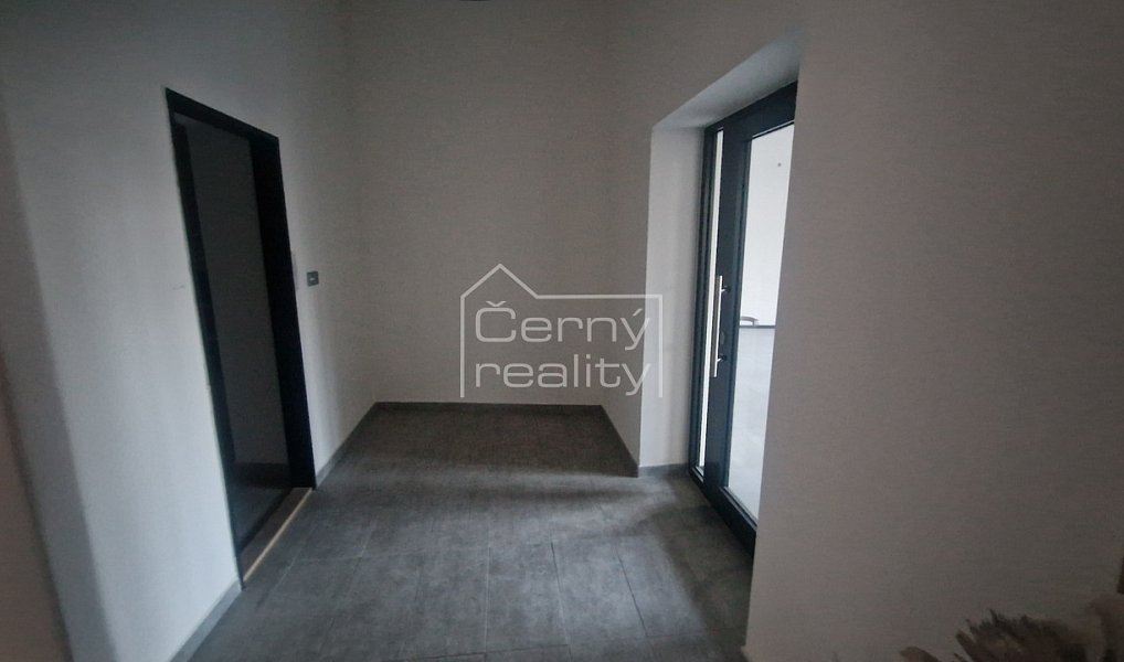 Pronájem obchodních prostor 120 m², Hronov – náhled fotky 16