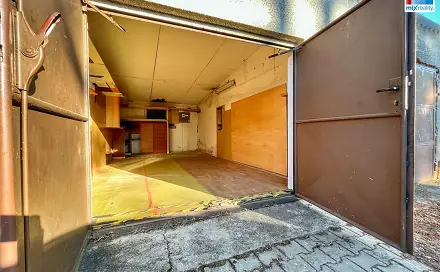 Prodej - Garáž 23 m2 v obci Tlučná, Tlučná, okres Plzeň-sever