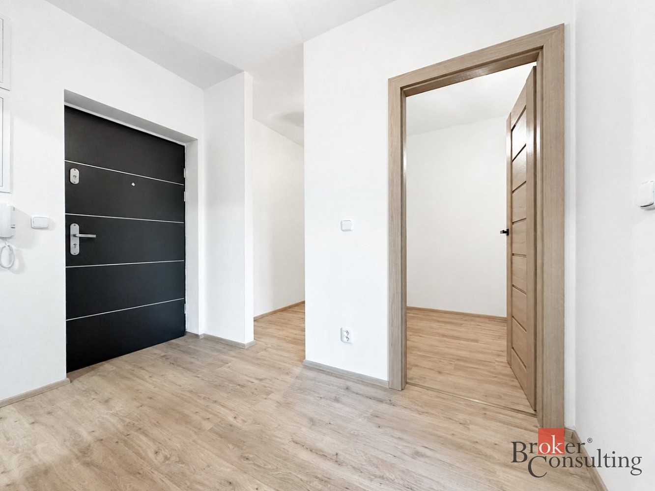 Pronájem bytu 2+kk 60 m² – fotografie 4