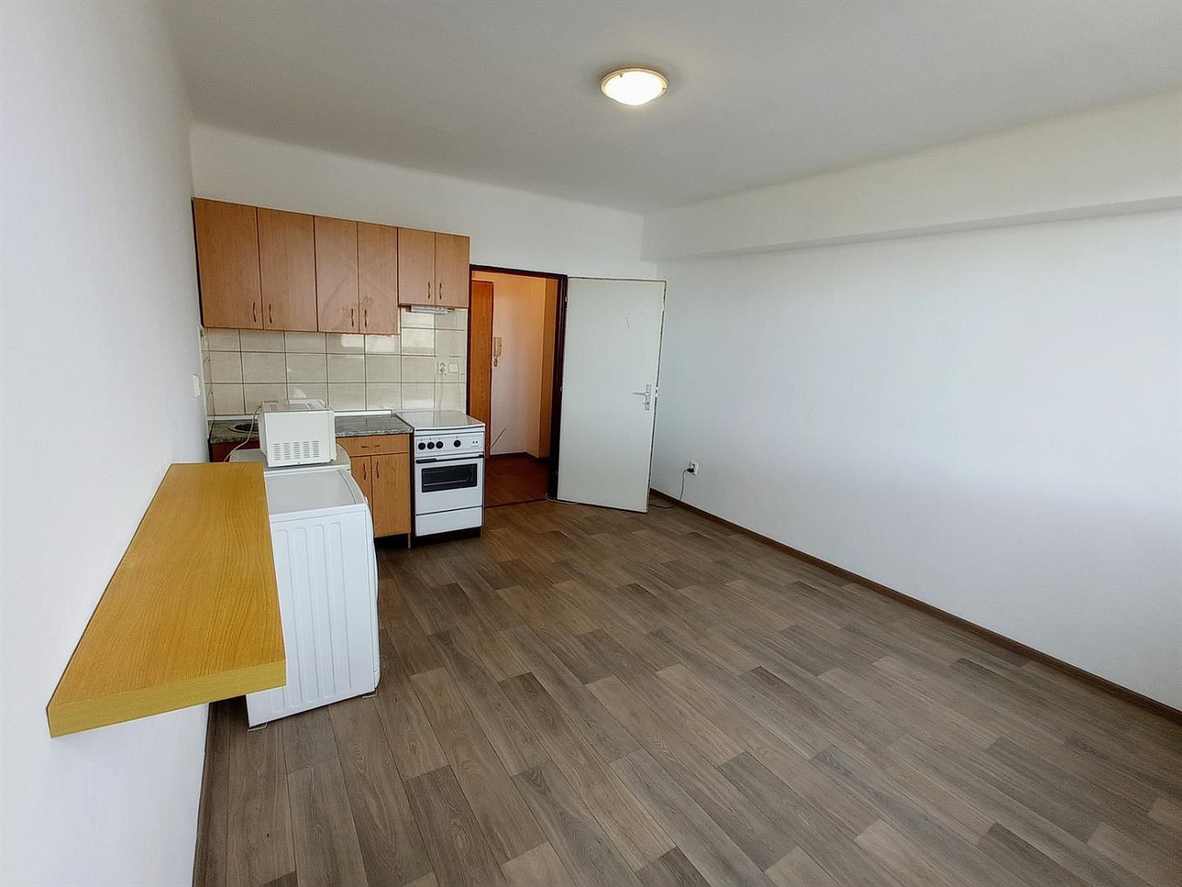 Pronájem bytu 1+kk 22 m² — photo 3