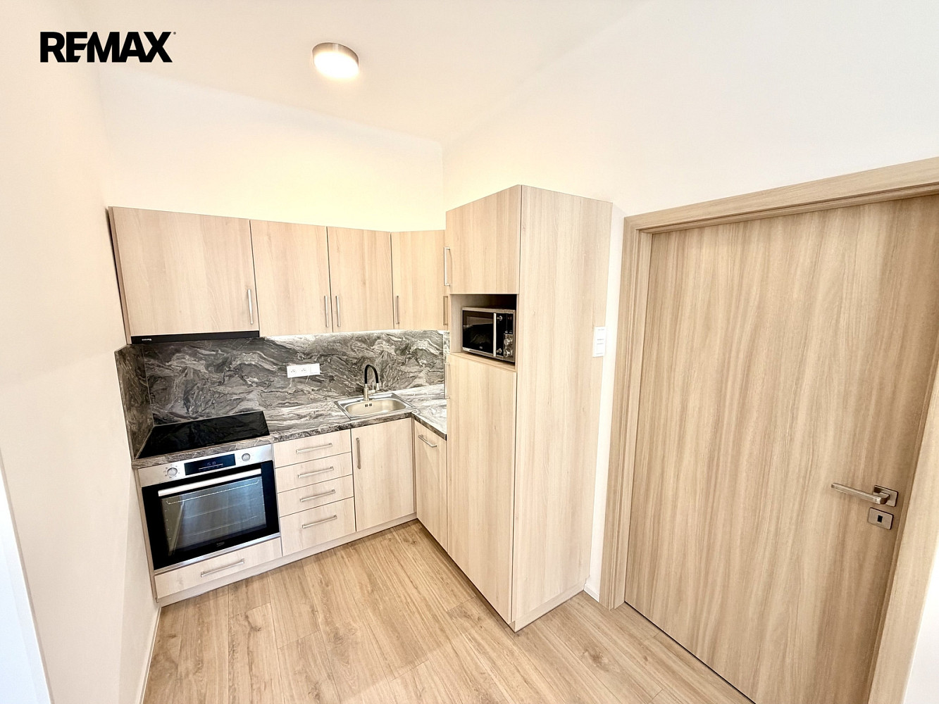 Pronájem bytu 2+kk 57 m² — photo 4
