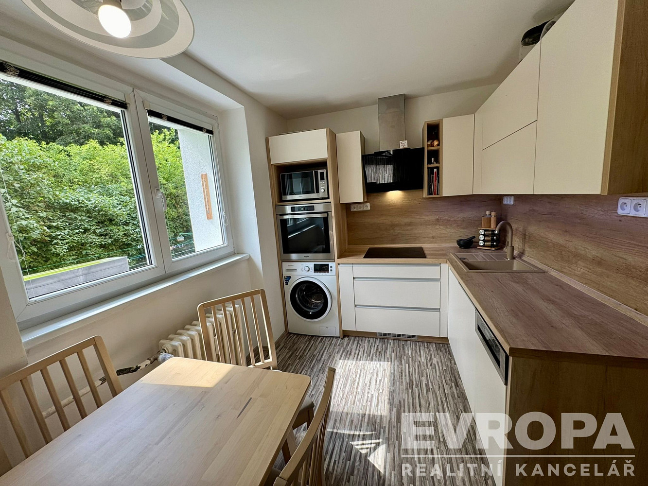 Pronájem bytu 1+1 30 m² – fotografie 3