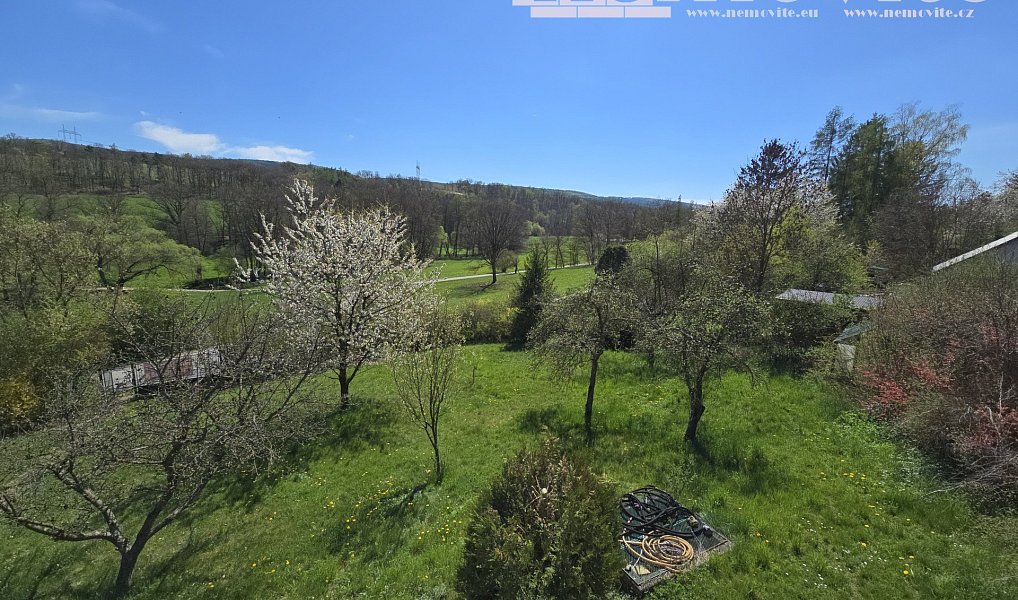 Prodej stavebního pozemku 1 856 m², Svinaře – náhled fotky 6