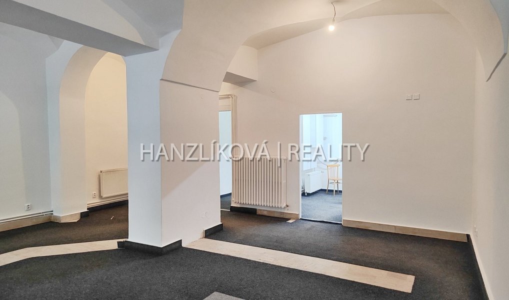 Pronájem obchodních prostor 66 m², České Budějovice – náhled fotky 11