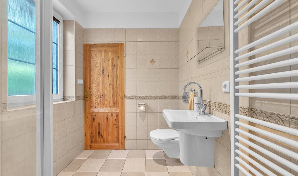 Prodej domu 139 m² s pozemkem 535 m², Mladé Buky – náhled fotky 8