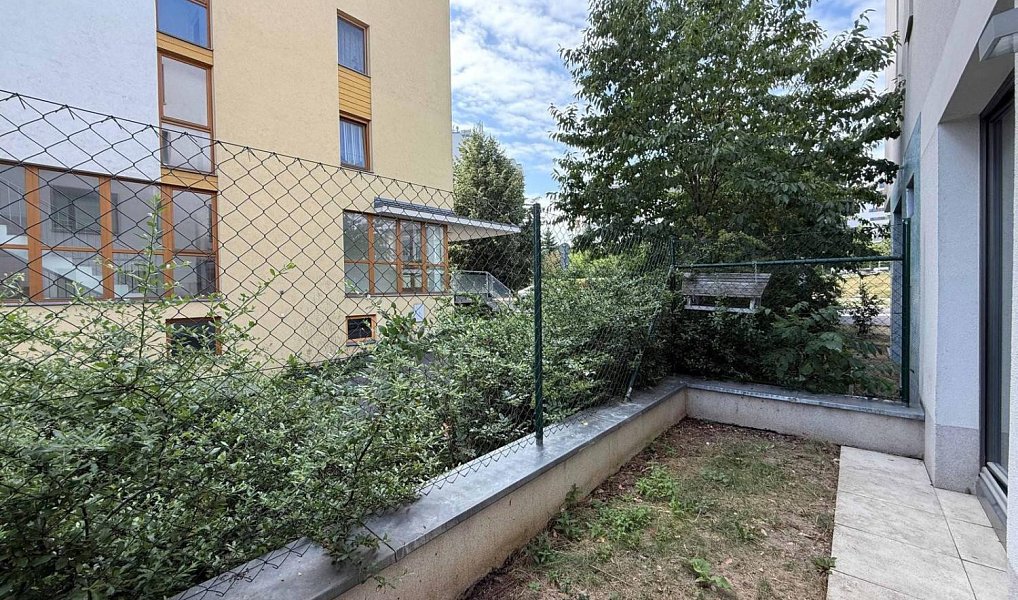 Pronájem bytu 1+kk 39 m², Praha – náhled fotky 13