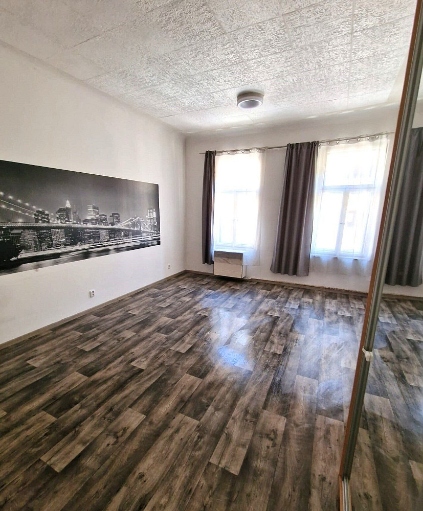 Pronájem bytu 2+kk 43 m² – fotografie 2