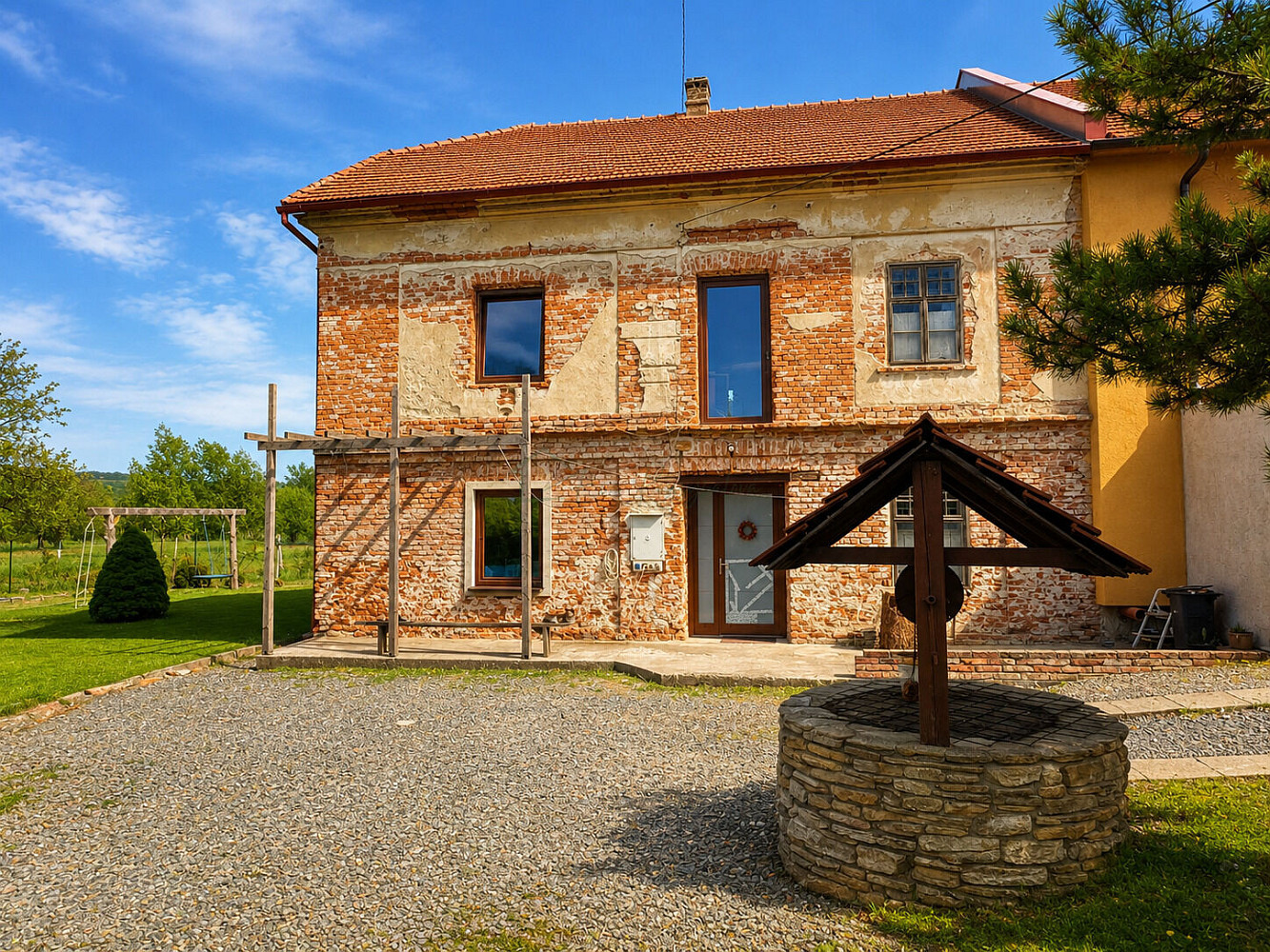 Prodej domu 158 m² s pozemkem 5 585 m²