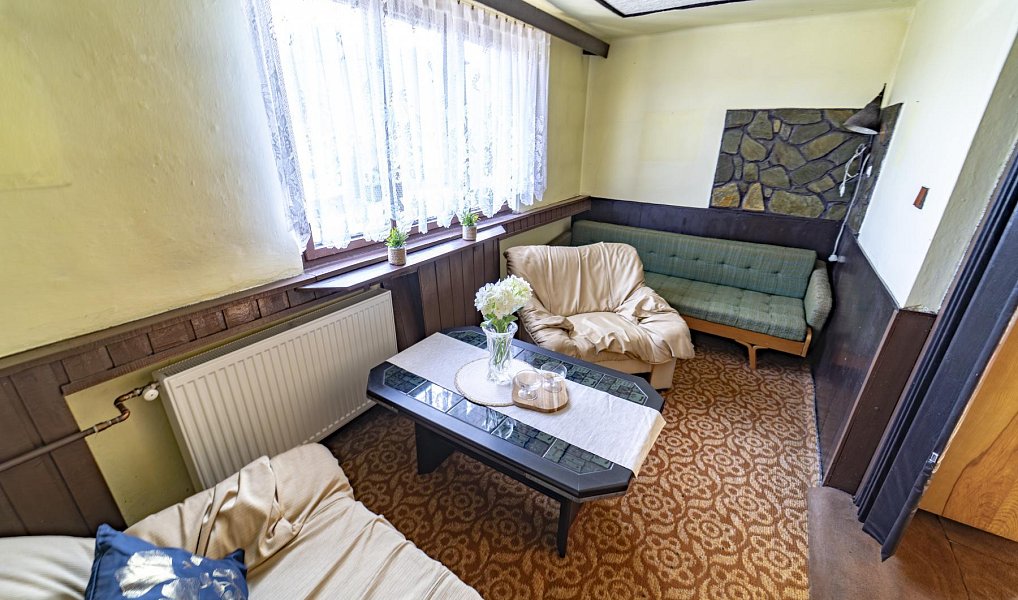 Prodej domu 140 m² s pozemkem 1 086 m², Lhotky – náhled fotky 8