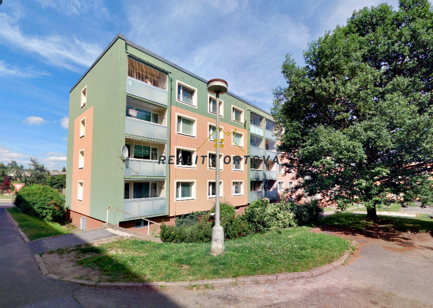 Pronájem bytu 2+kk 35 m² – fotografie 4