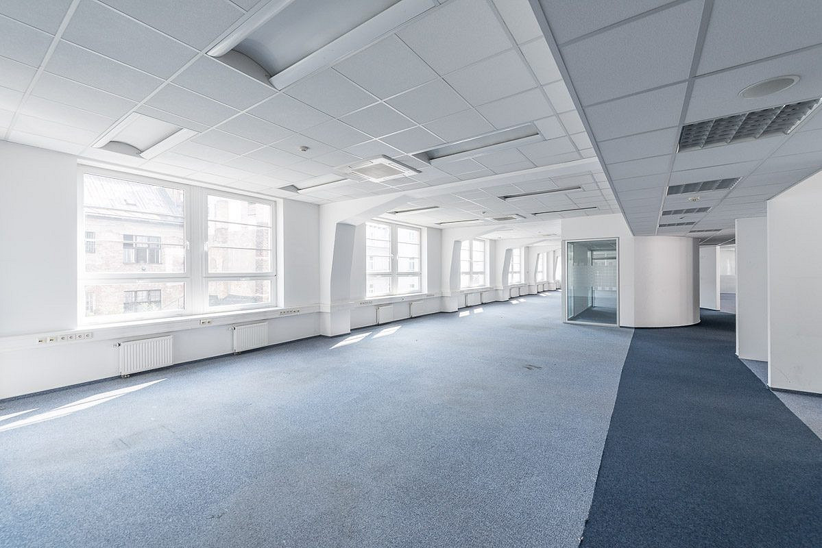 Pronájem kanceláře 508 m² – fotografie 3